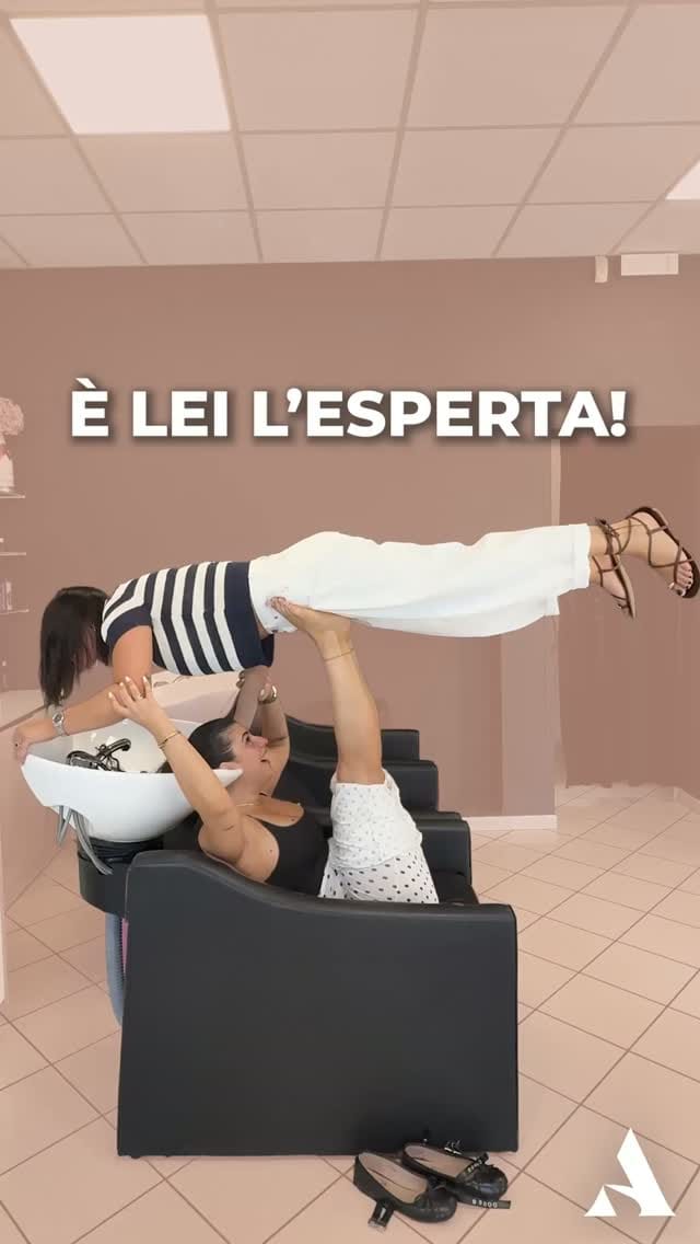 Post 2 by Di Perna Parrucchieri on Instagram (video)