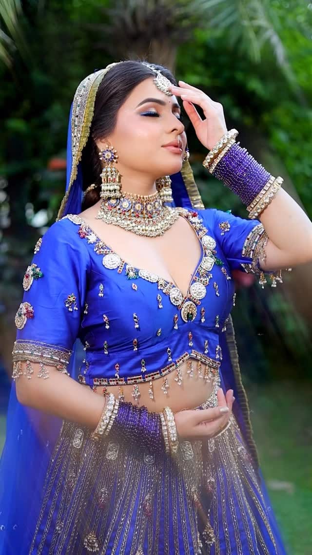 Post 5 by Manisha makeupartist on Instagram (video)