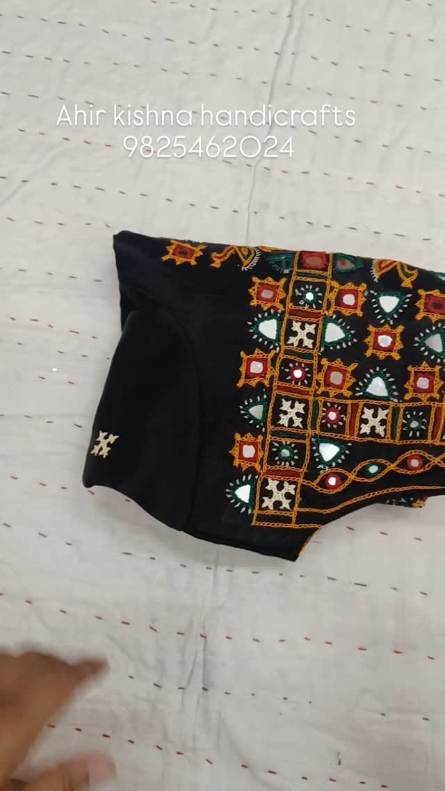 Post 9 by Ahir Kishna Handicrafts kutchhi blouse on Instagram (video)