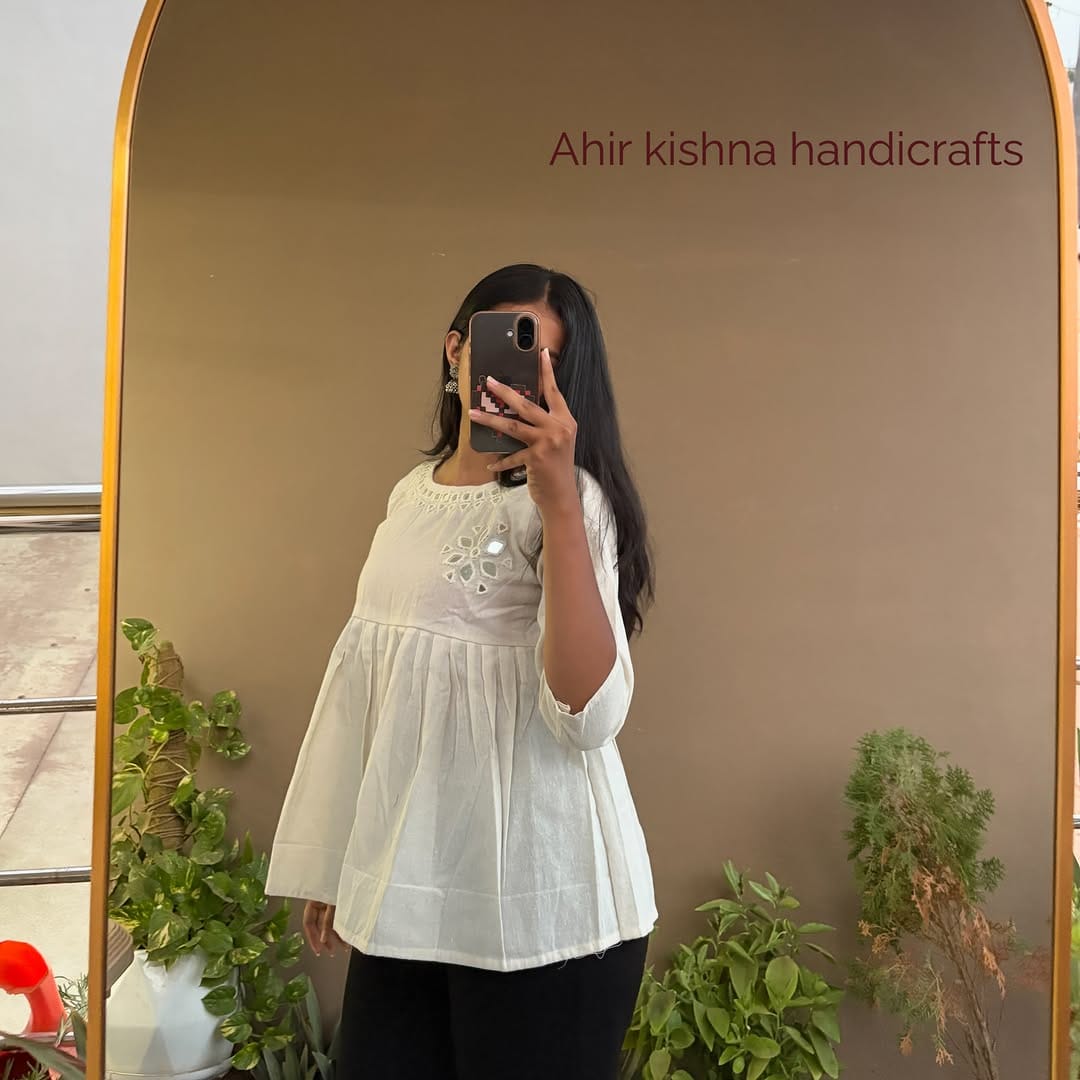 Post 5 by Ahir Kishna Handicrafts kutchhi blouse on Instagram (carousel)