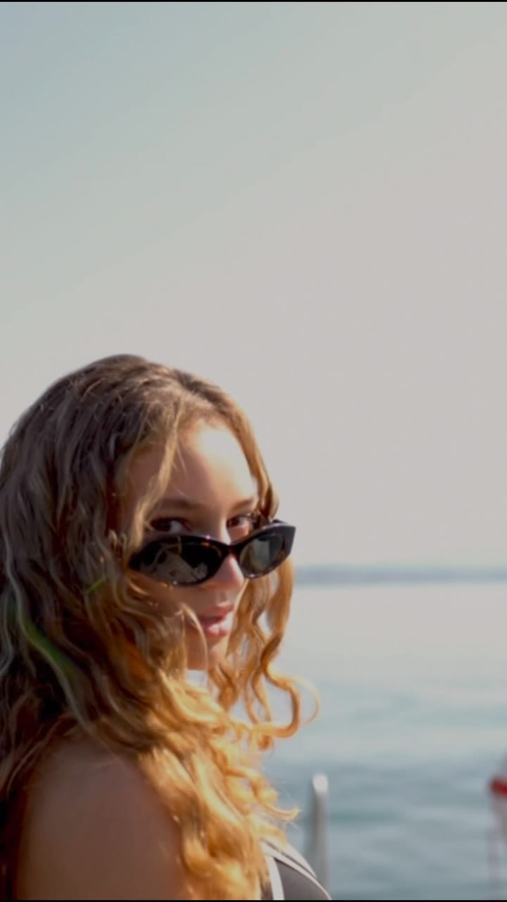 Post 1 by JULES TROXLER on Instagram (video)