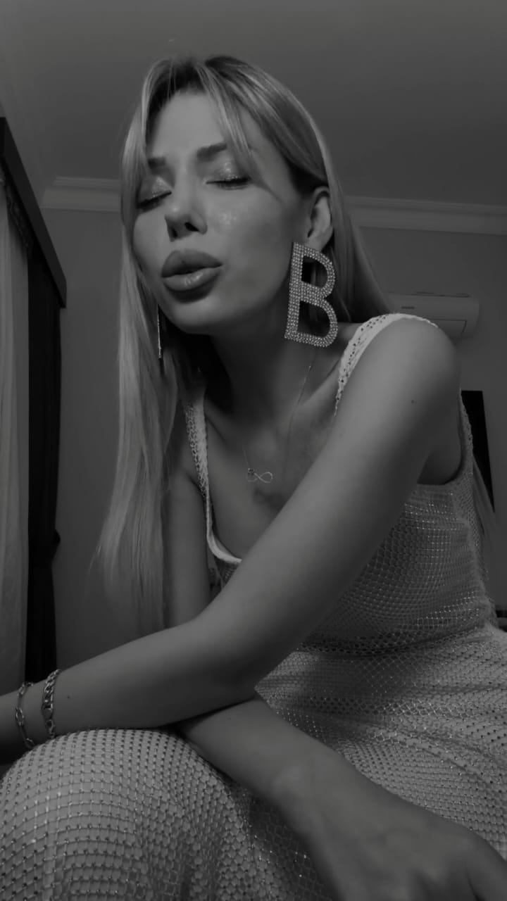 Post 6 by Buse Biçer on Instagram (video)