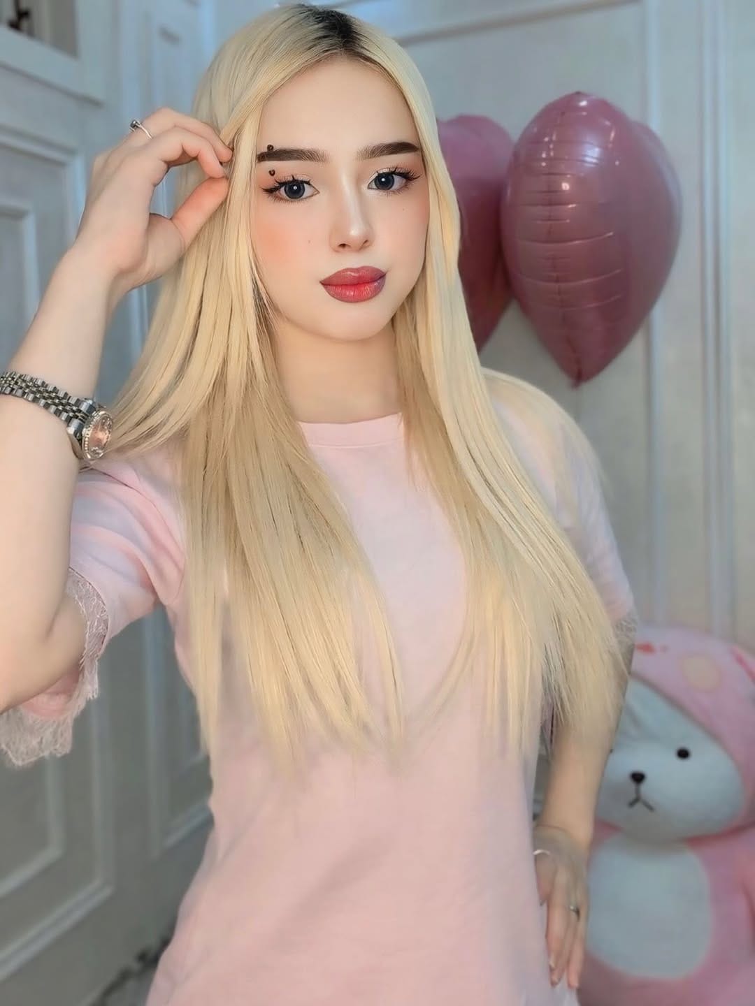 Post 6 by 𝓐𝔃𝔃𝓪𝓵𝓲𝔂𝓪𝓪  🎀 on Instagram (carousel)