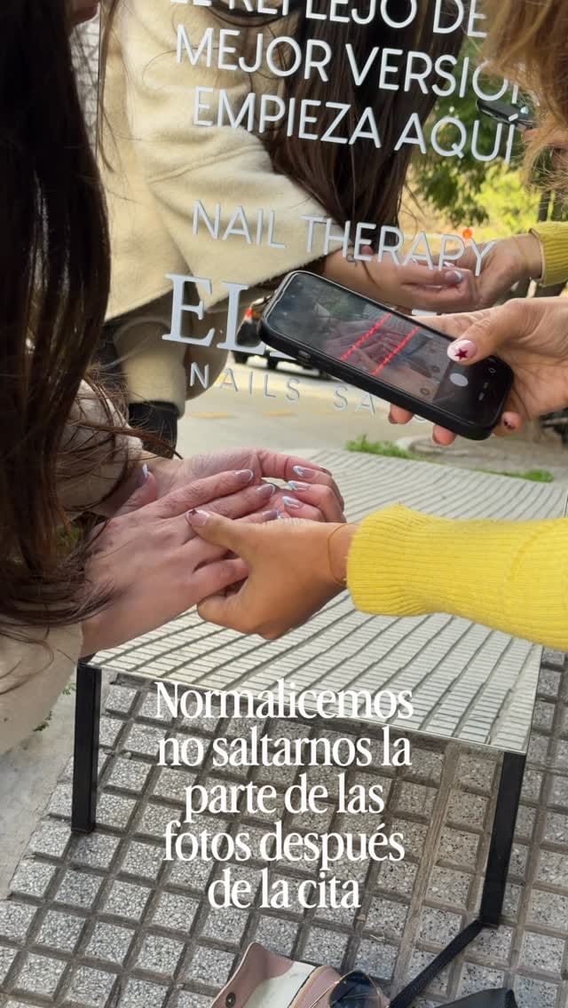Post 6 by Eliend Nails Salon on Instagram (video)