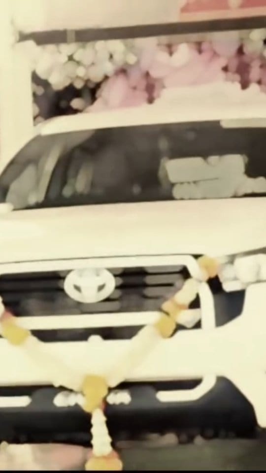 Post 6 by 👑_RITESH_ROSHU_R_👑 on Instagram (video)