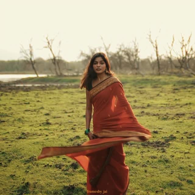 Post 5 by நிலா on Instagram (video)