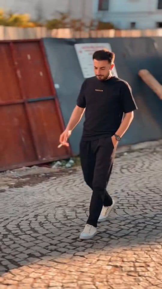 Post 4 by apocan photographer on Instagram (video)