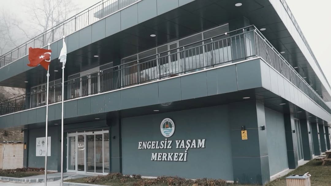 Post 8 by AKAR MEDYA on Instagram (video)
