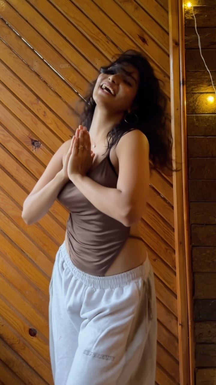 Post 1 by Shraddha Srivastava on Instagram (video)