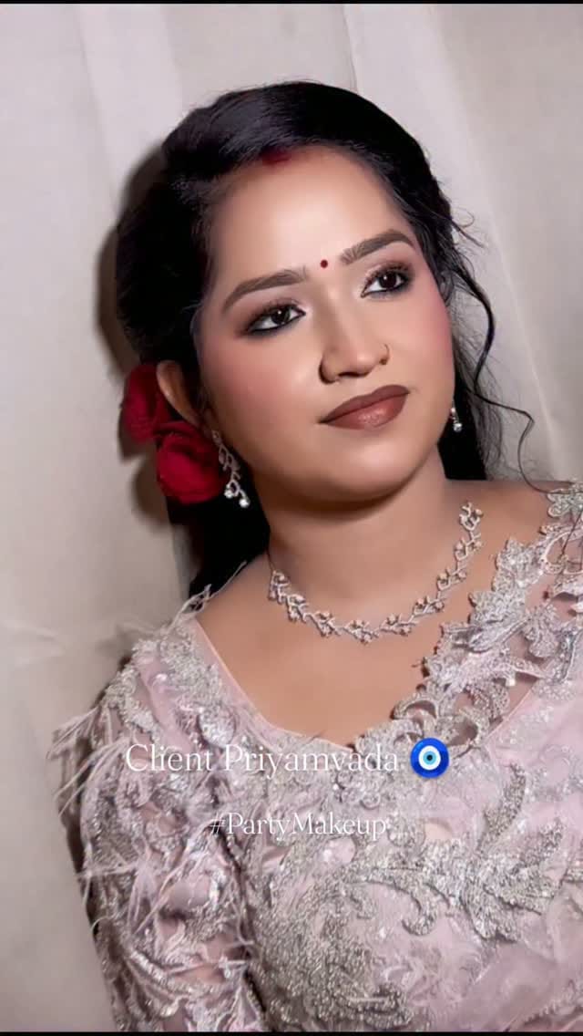 Post 1 by Ruby Sharma | Makeup Artsist | Delhi | Freelance on Instagram (video)