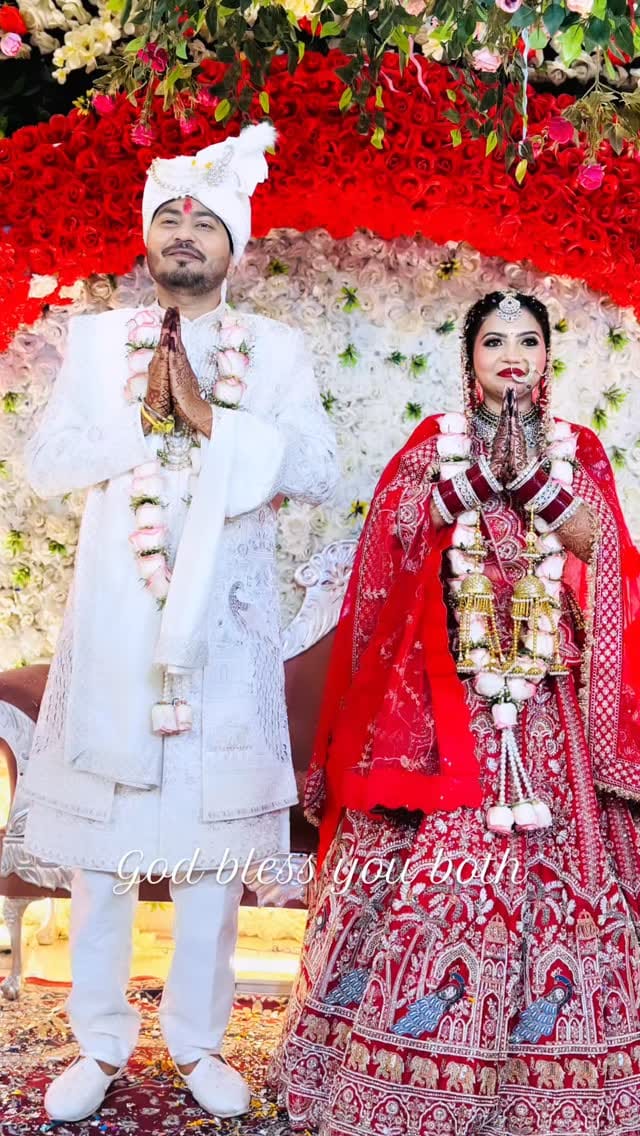 Post 6 by Ruby Sharma | Makeup Artsist | Delhi | Freelance on Instagram (video)