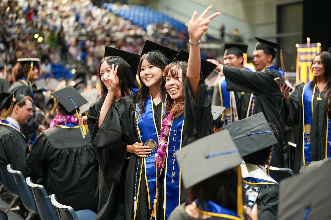 Post 3 by UC Irvine Charlie Dunlop School of Biological Sciences on Instagram (carousel)