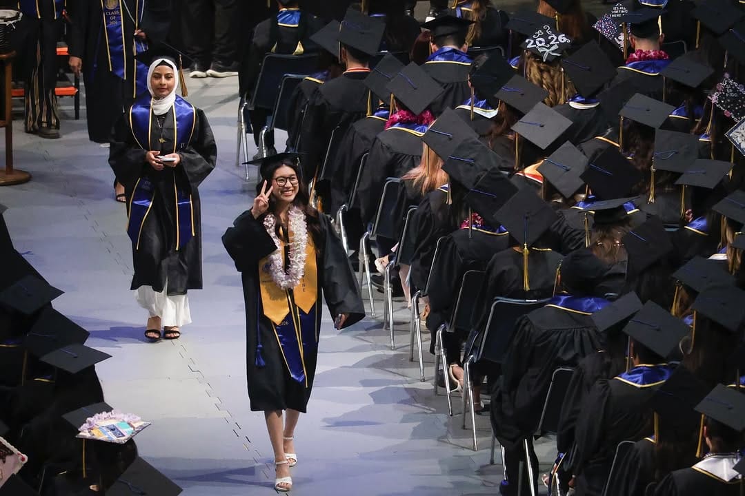 Post 6 by UC Irvine Charlie Dunlop School of Biological Sciences on Instagram (carousel)