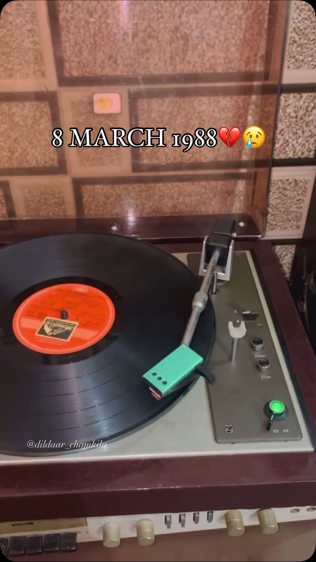 Post 2 by ਚਮਕੀਲਾ ਅਤੇ ਅਮਰਜੋਤ💙 on Instagram (video)
