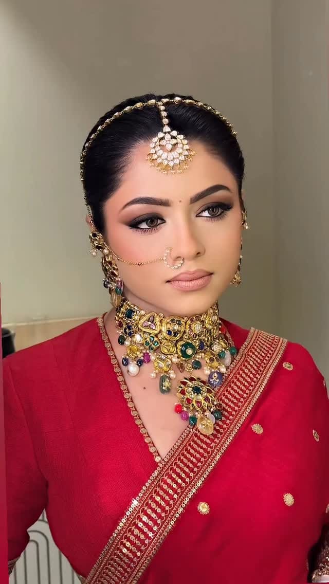 Post 6 by Ridhi Verma | Makeup & Hair on Instagram (video)