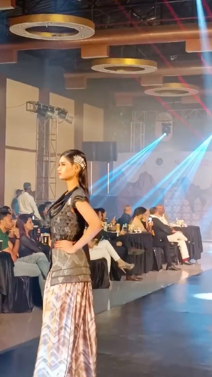 Post 9 by Sakshi Nandi on Instagram (video)