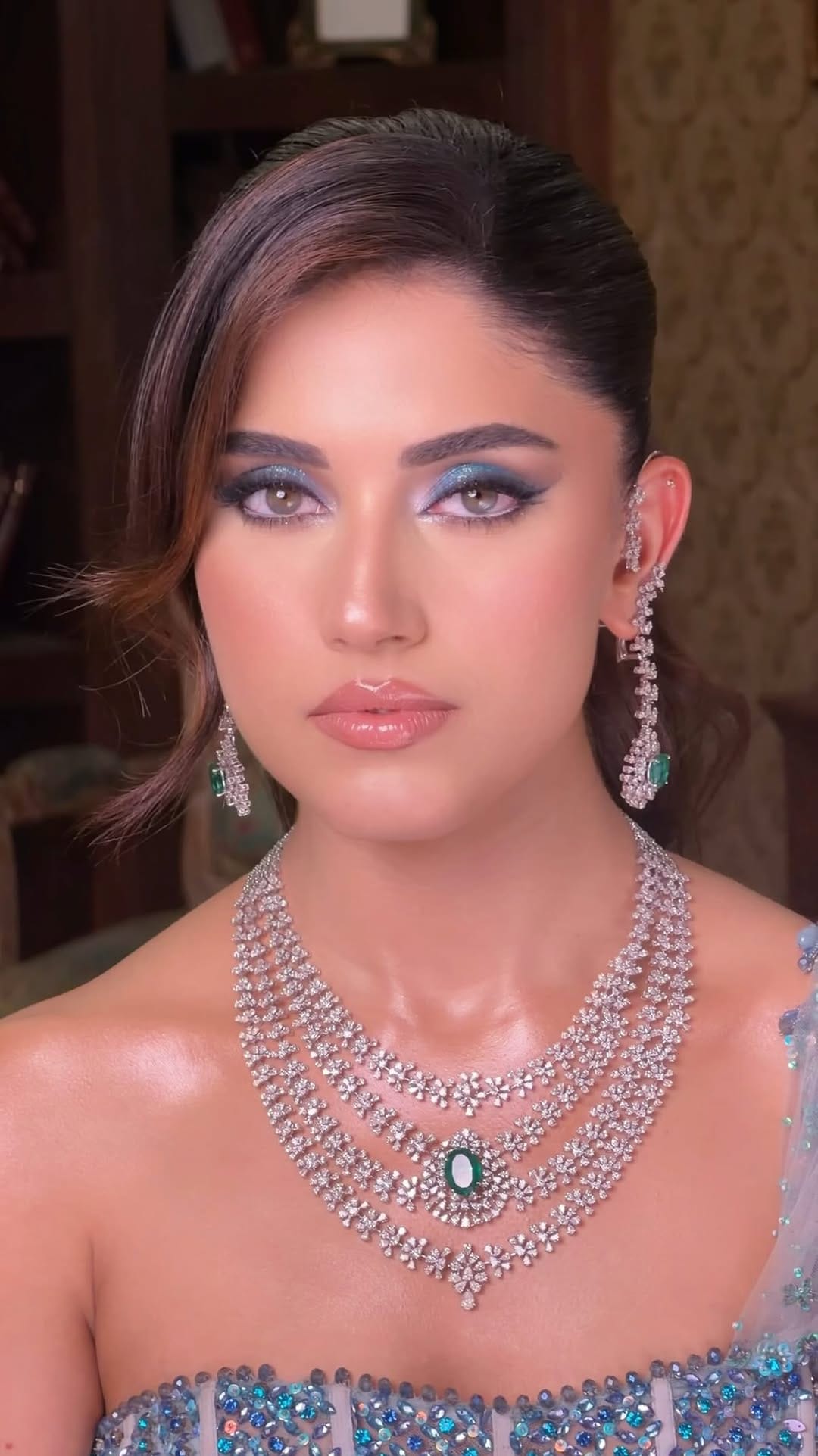 Post 2 by Aashna Kapoor Dhingra on Instagram (video)