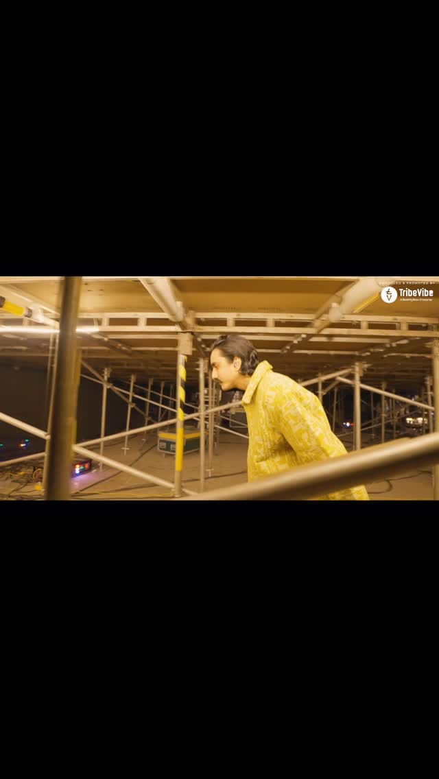 Post 3 by Dhaval vyas (Deejay dhaval) on Instagram (video)