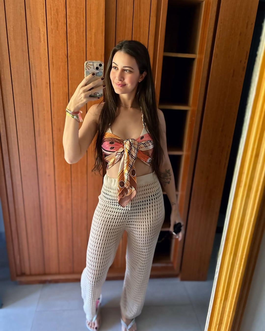 Post 9 by @camilacarvalhonunes on Instagram (carousel)