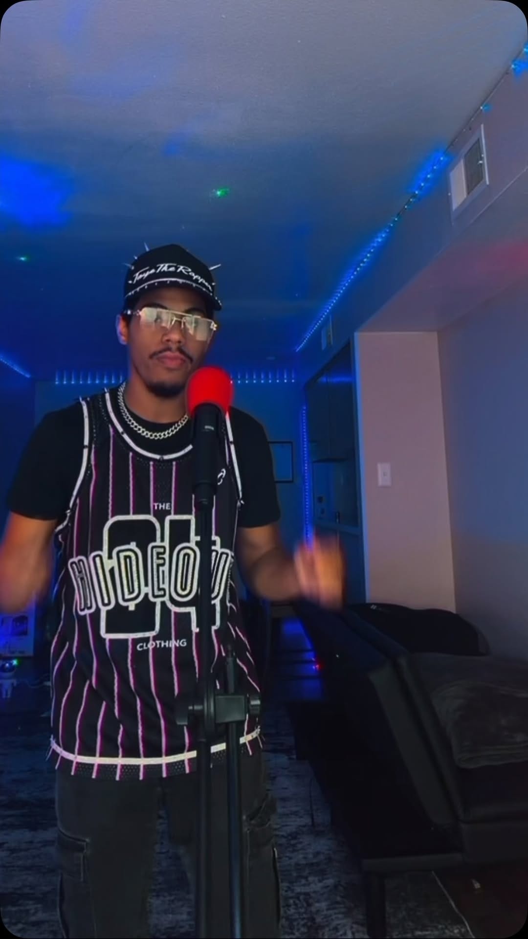 Post 4 by Tayetherapper on Instagram (video)