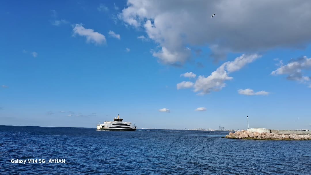 Post 10 by Ayhan - 🇹🇷📱redmi 15 🇹🇷 on Instagram (image)