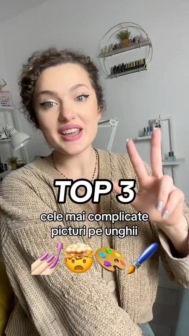 Post 9 by Ramona Bura - Nail Artist on Instagram (video)