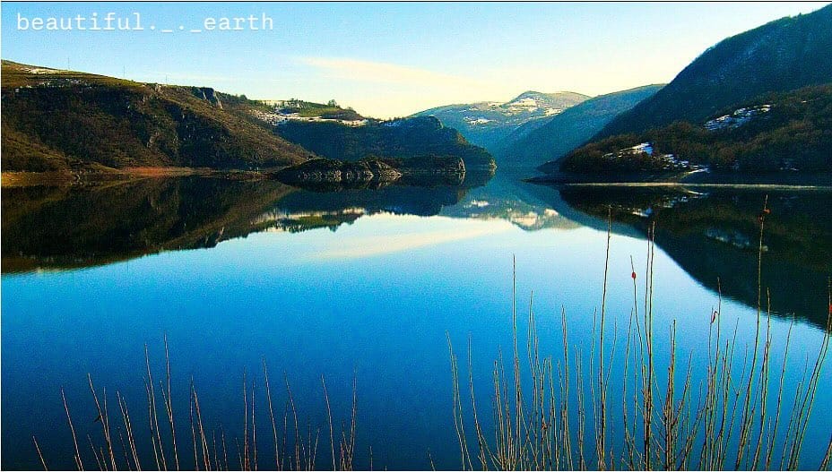 Post 10 by @beautiful._._earth on Instagram (image)