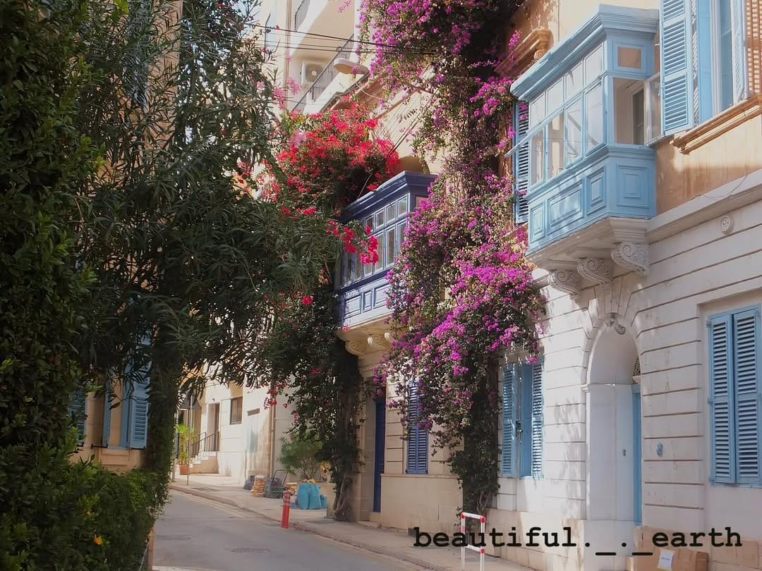 Post 2 by @beautiful._._earth on Instagram (image)