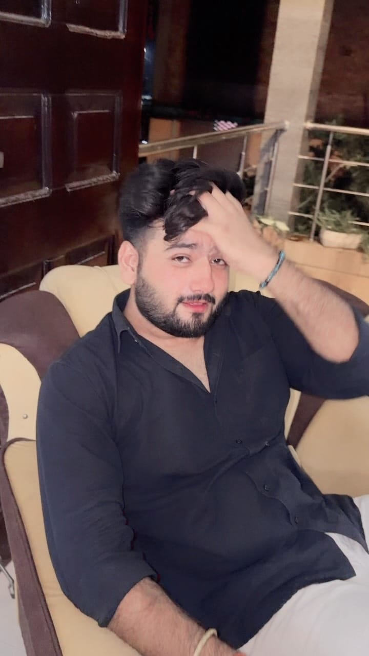 Post 1 by 𝐘𝐔𝐕𝐑𝐀𝐉⚡️ on Instagram (video)