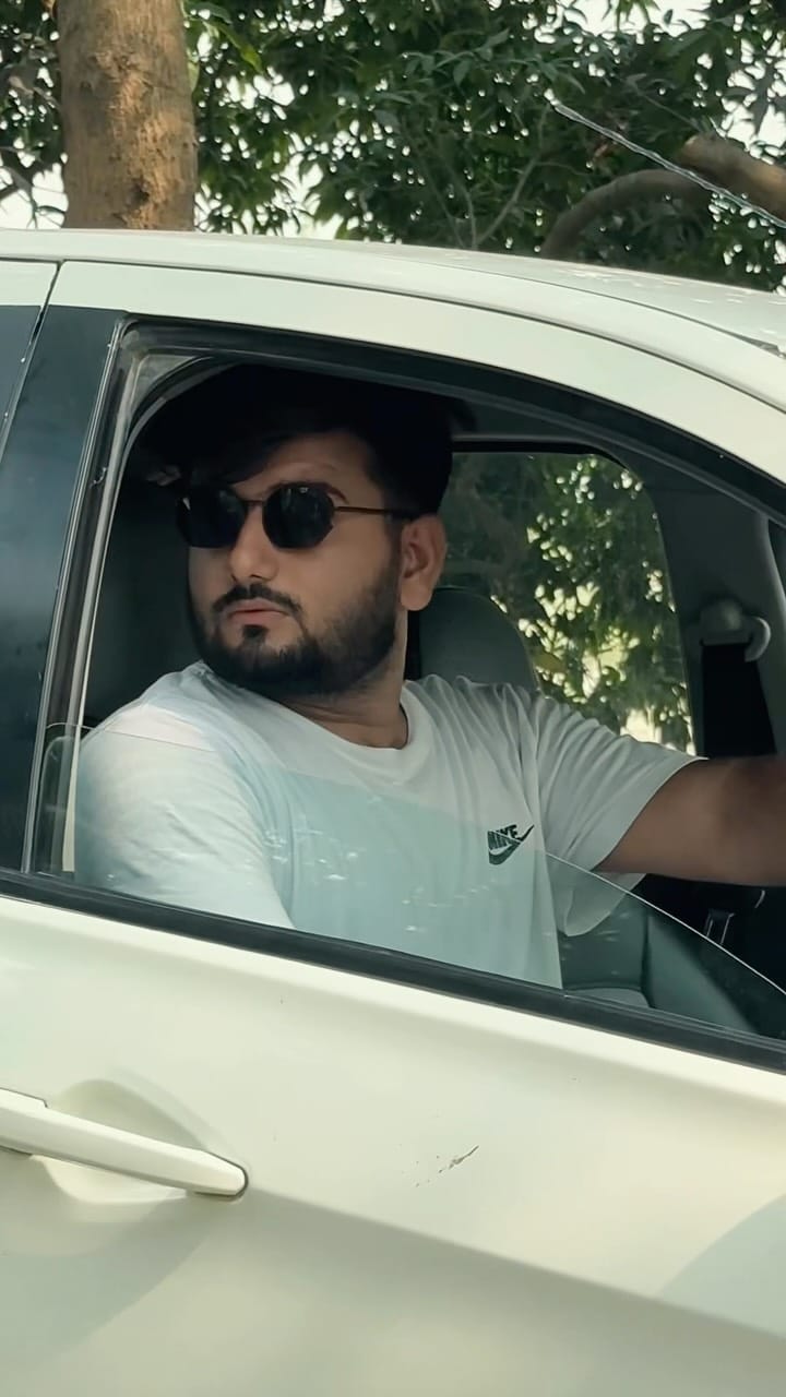 Post 4 by 𝐘𝐔𝐕𝐑𝐀𝐉⚡️ on Instagram (video)
