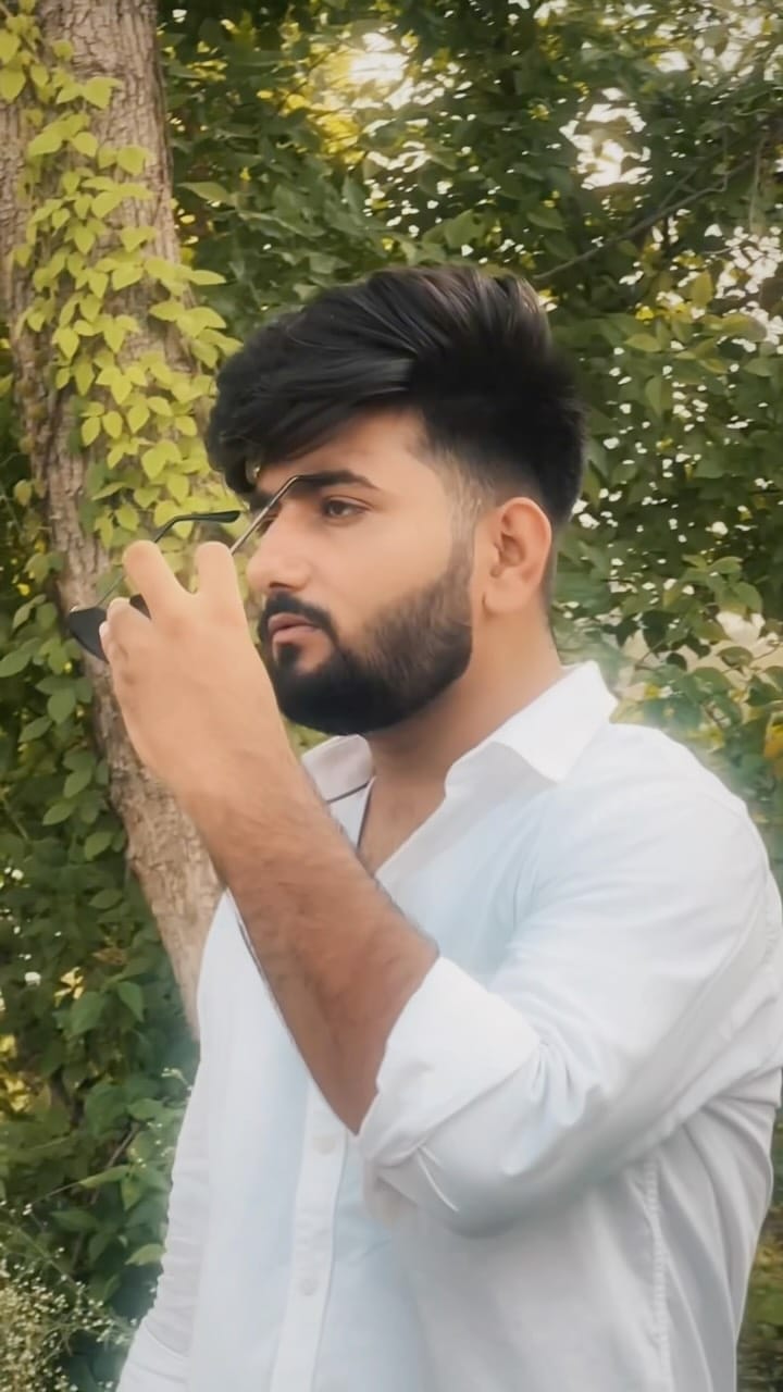 Post 5 by 𝐘𝐔𝐕𝐑𝐀𝐉⚡️ on Instagram (video)
