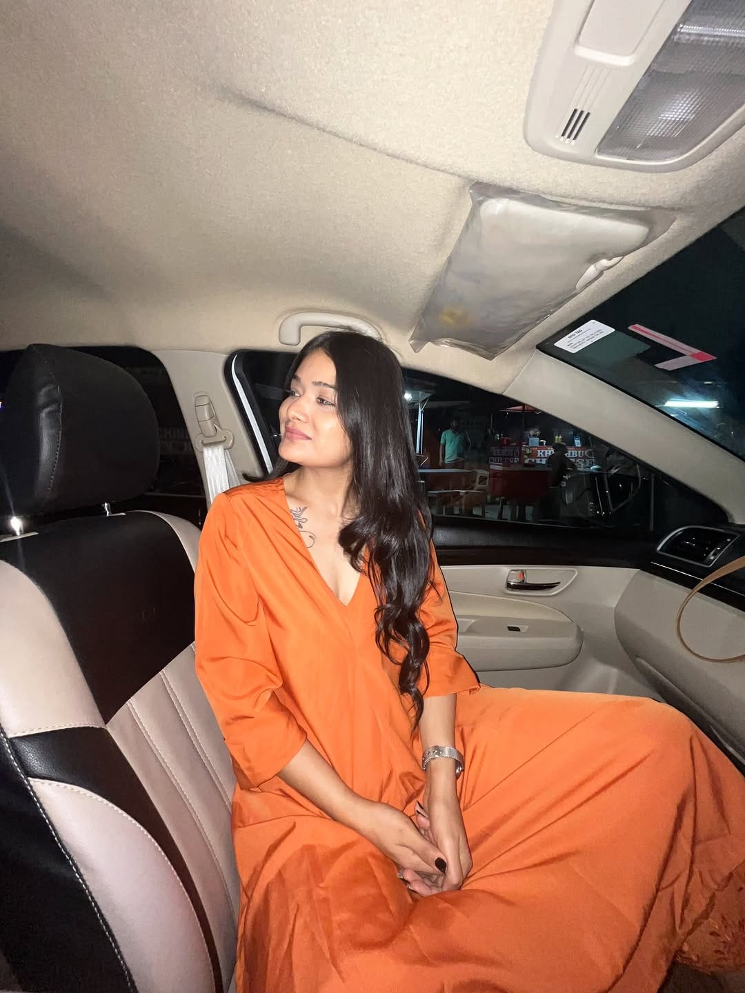 Post 8 by 🌸 POOJA RAWAT 🌸 on Instagram (carousel)