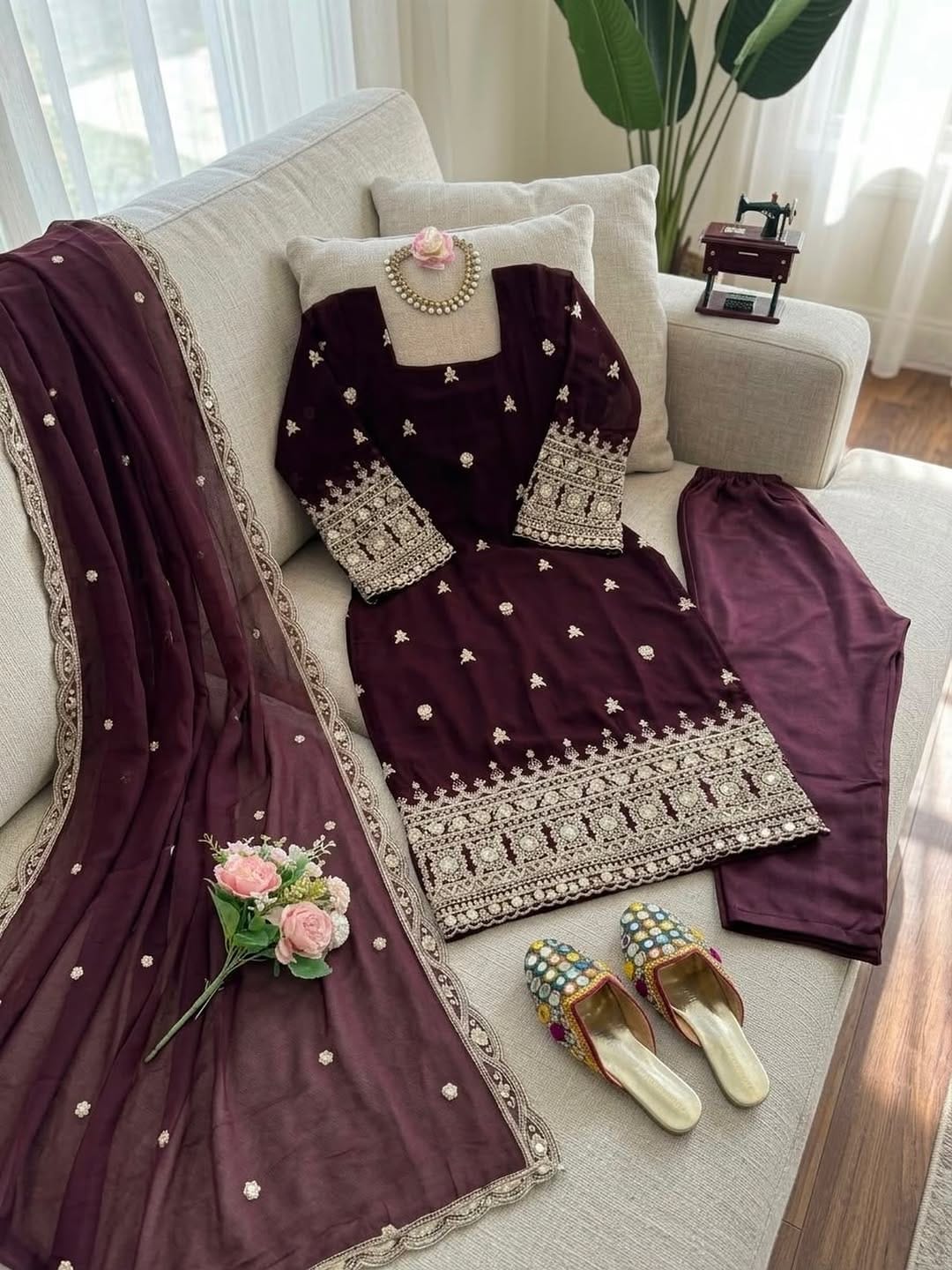 Post 7 by 𝐅𝐚𝐬𝐡𝐢𝐨𝐧_𝐬𝐭𝐨𝐫𝐞 on Instagram (image)
