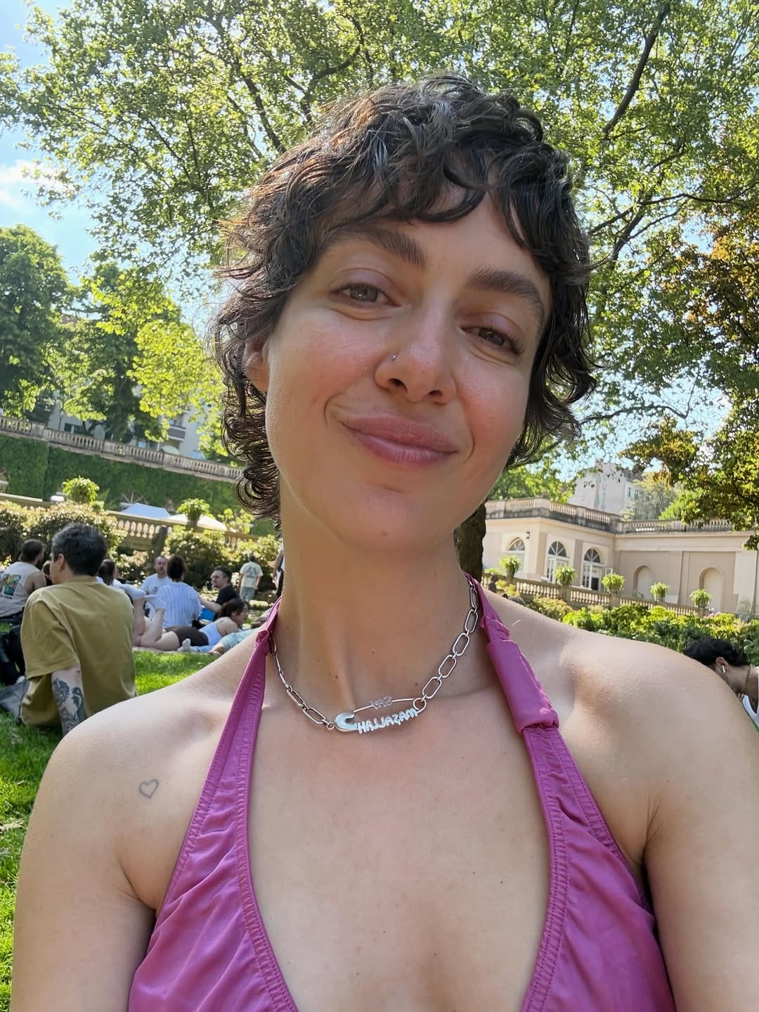 Post 4 by Esra Gülmen on Instagram (carousel)