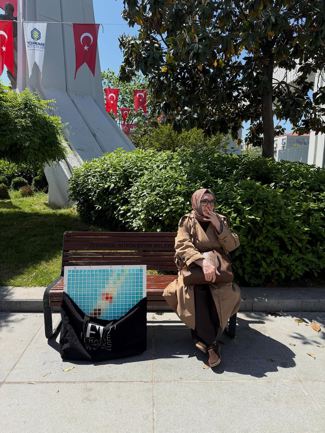 Post 5 by Esra Gülmen on Instagram (image)