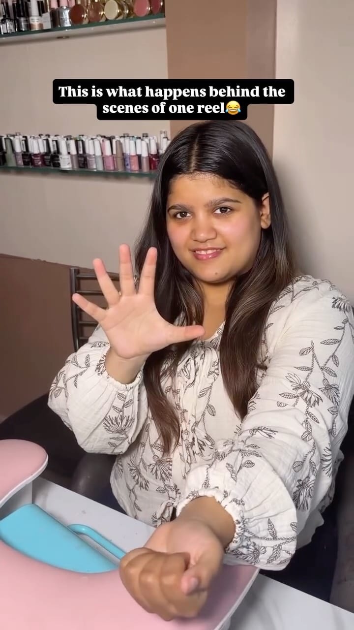 Post 1 by Nails By Ishita on Instagram (video)