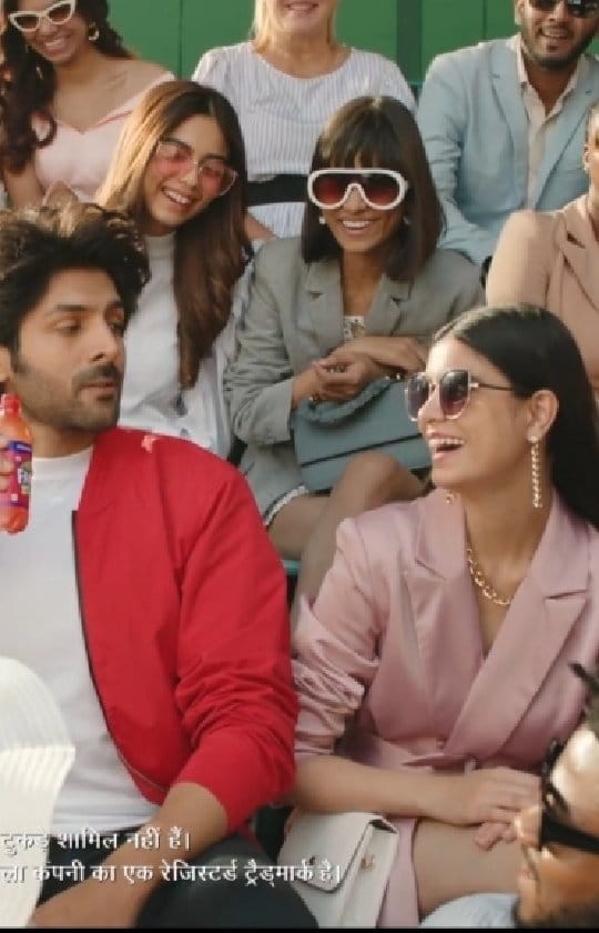 Post 10 by Ruchika Singh 🪬 Fashion & Lifestyle on Instagram (video)
