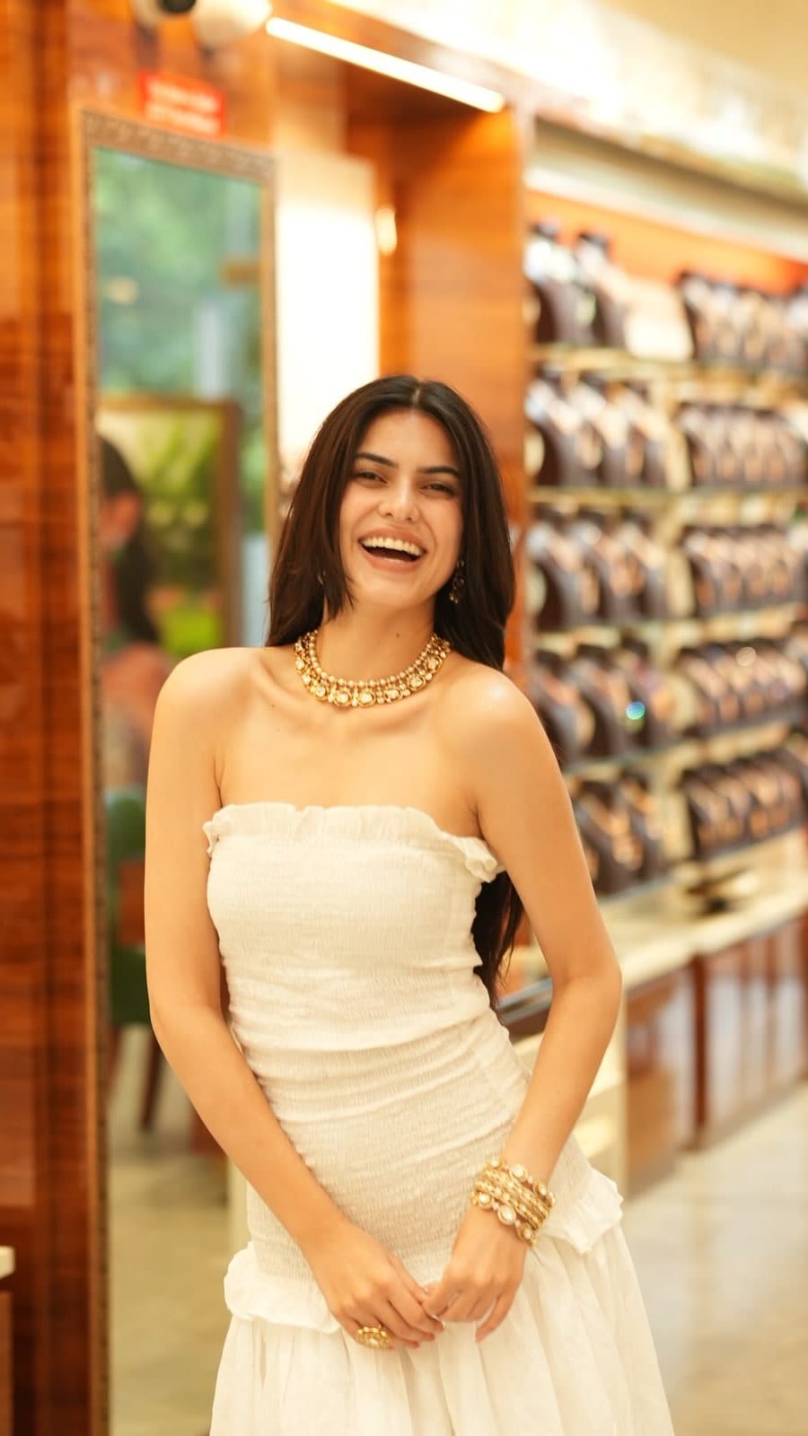 Post 2 by Ruchika Singh 🪬 Fashion & Lifestyle on Instagram (video)