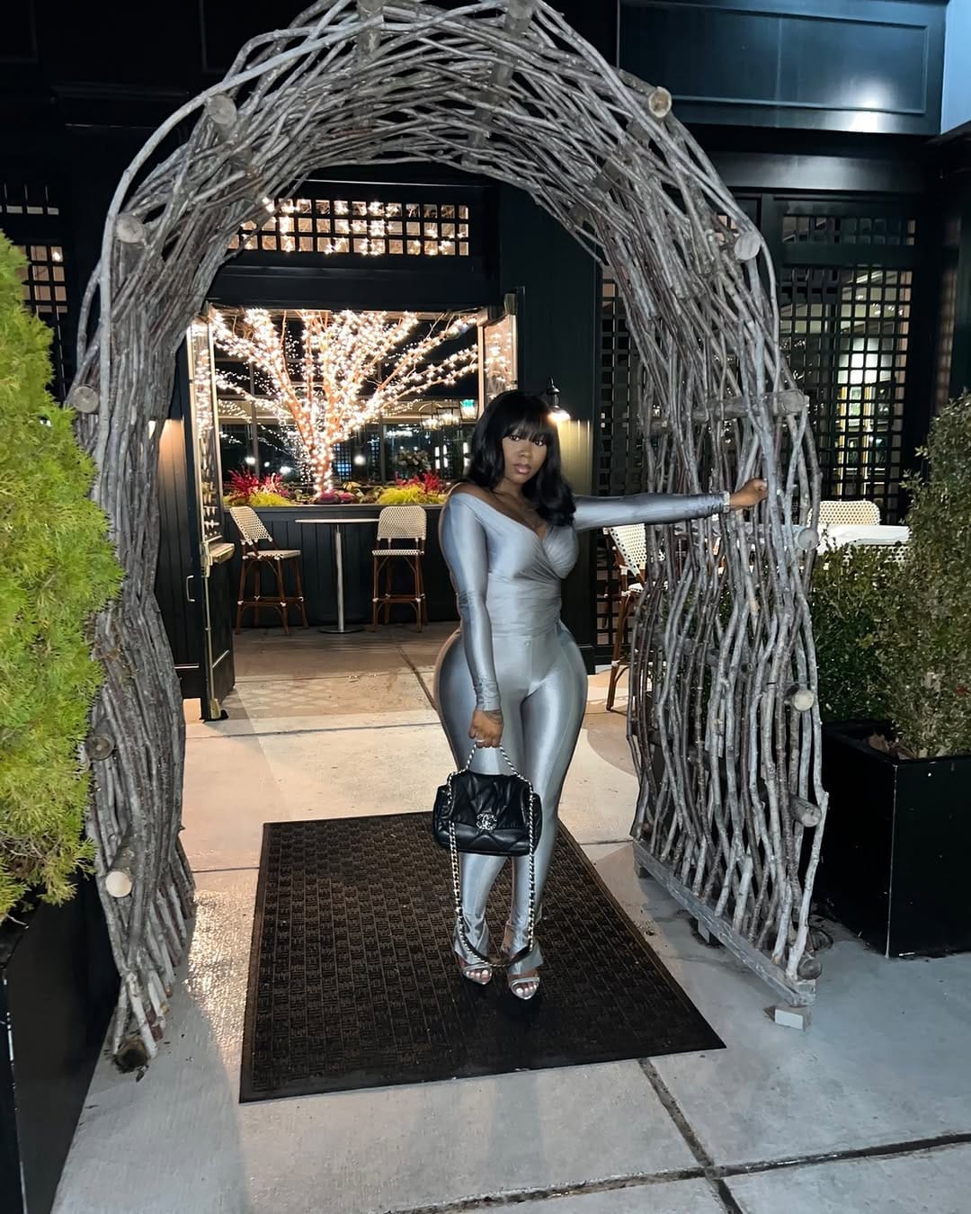 Post 4 by @chynabella on Instagram (image)