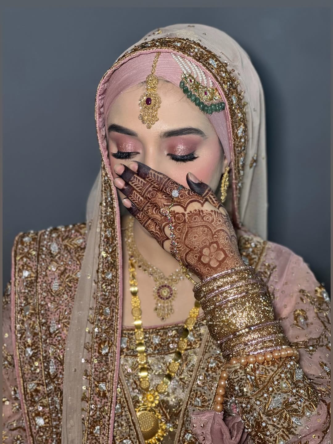 Post 7 by Makeupbyaliya on Instagram (image)