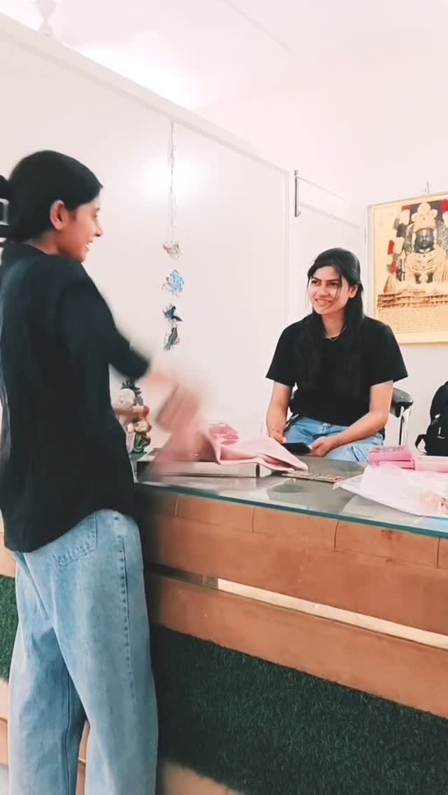 Post 5 by Chhoti👑 on Instagram (video)