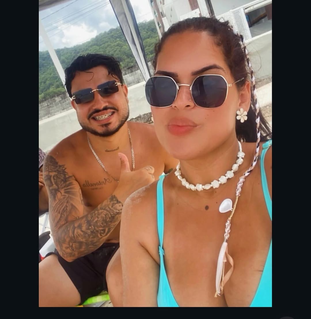 Post 10 by Thayna Menezes on Instagram (image)