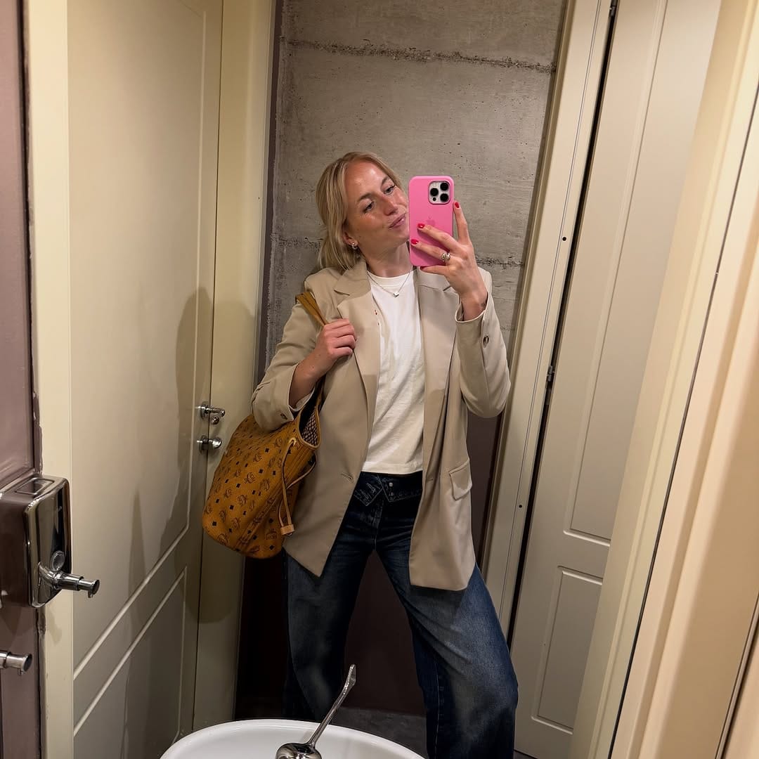 Post 8 by Nina Stapelfeldt on Instagram (carousel)