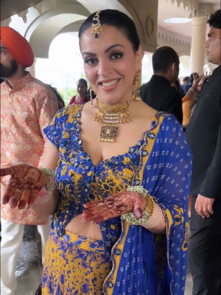 Post 8 by Neha Mehendi Designer | Udaipur 🧿 on Instagram (carousel)