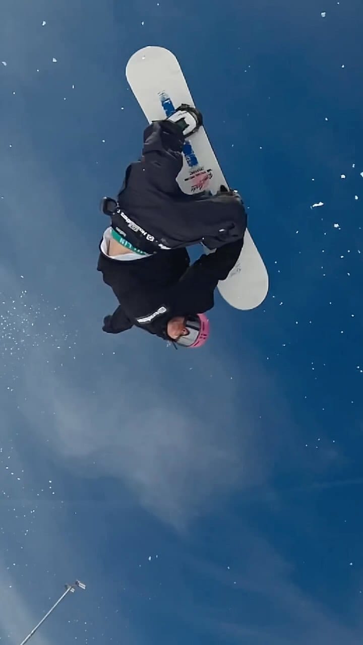 Post 9 by Jules De Sloover on Instagram (video)