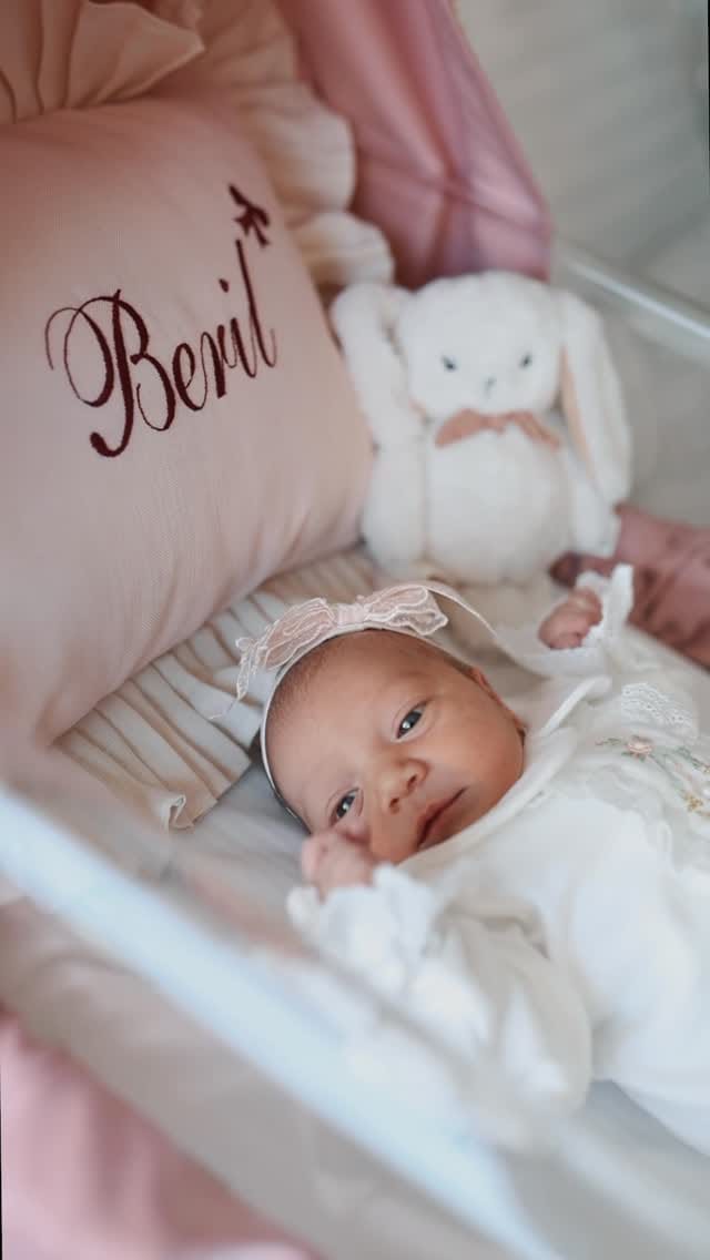 Post 8 by Doğum ve Bebek Fotoğrafçısı on Instagram (video)