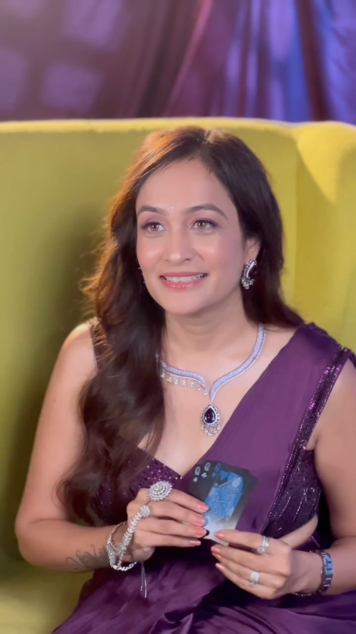 Post 5 by Grishma Solanki |  Make Up & Hair Team on Instagram (video)