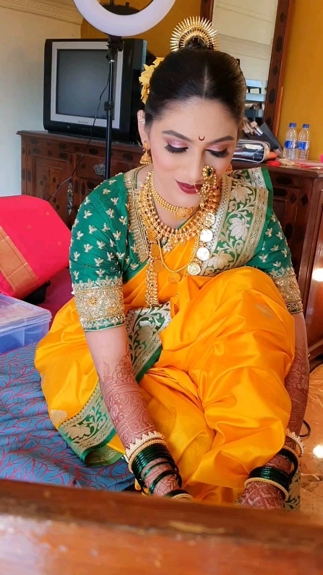 Post 10 by Suvarna Purandare | Luxury Bridal Makeup Artist Mumbai on Instagram (video)