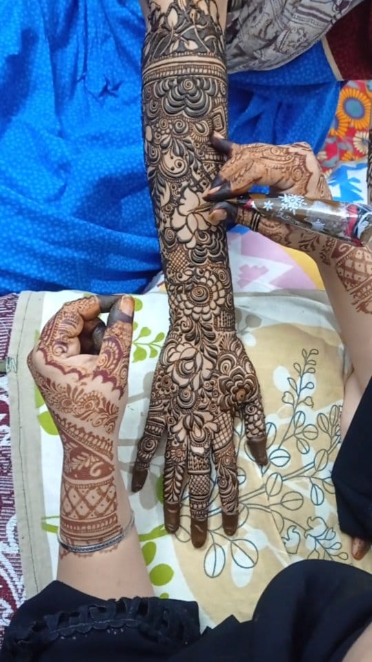 Post 10 by Rana fatima on Instagram (video)