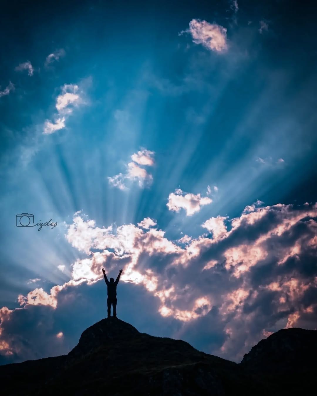 Post 4 by Mehmet Izdes (İzdeş) on Instagram (image)
